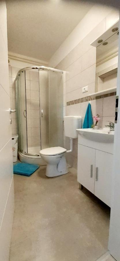 Lennida Studio Apartman With Free Parking Kavran Extérieur photo