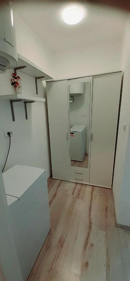 Lennida Studio Apartman With Free Parking Kavran Extérieur photo