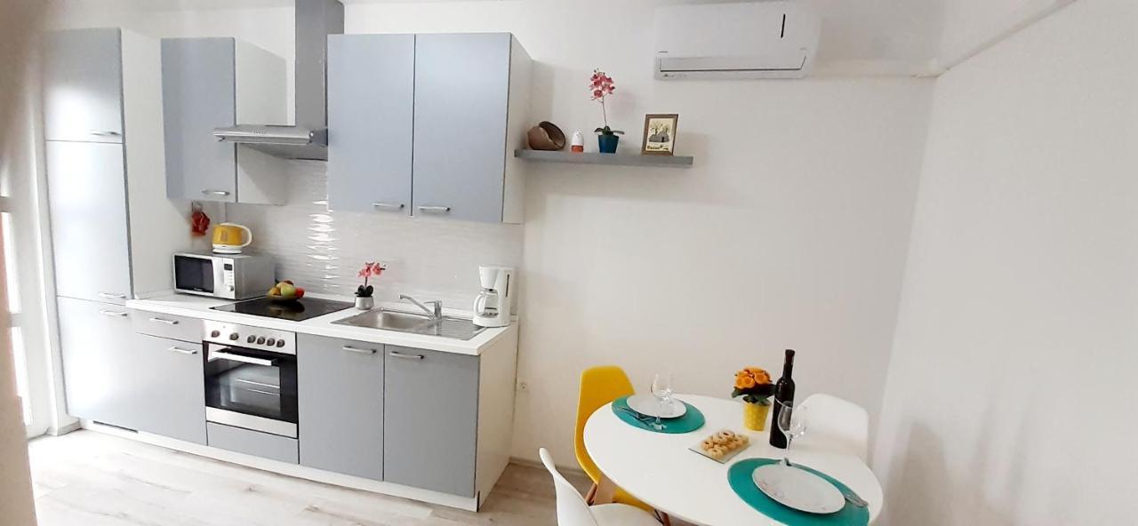 Lennida Studio Apartman With Free Parking Kavran Extérieur photo