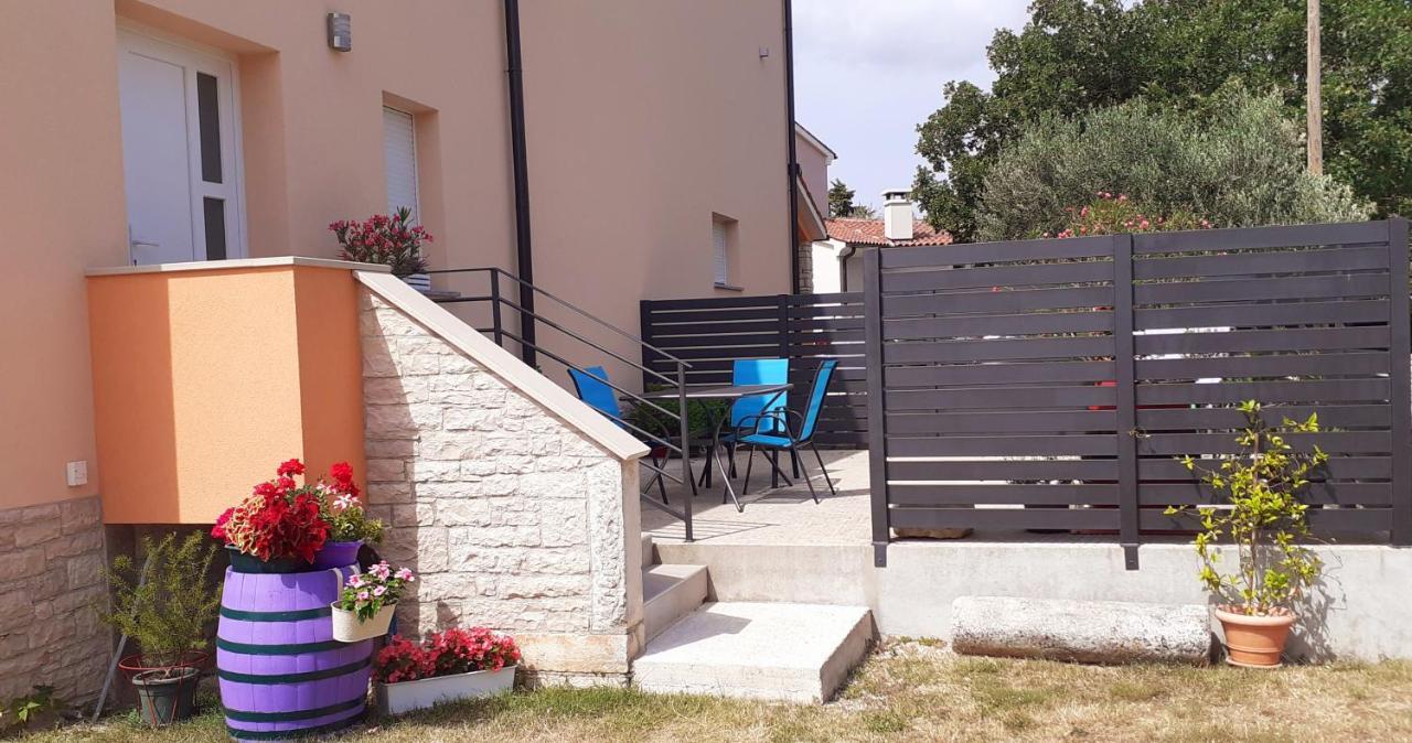 Lennida Studio Apartman With Free Parking Kavran Extérieur photo